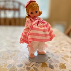 Madame Alexander “Lollipop Munchkin”